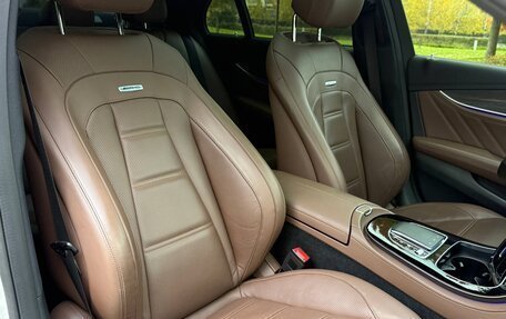 Mercedes-Benz E-Класс AMG, 2021 год, 7 700 000 рублей, 28 фотография