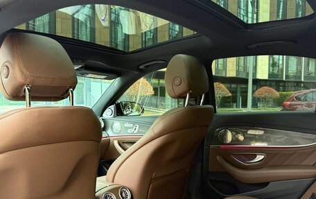 Mercedes-Benz E-Класс AMG, 2021 год, 7 700 000 рублей, 31 фотография