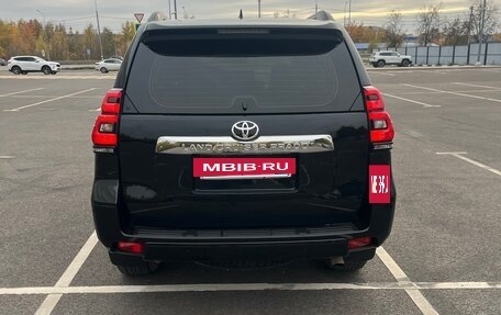Toyota Land Cruiser Prado 150 рестайлинг 2, 2018 год, 5 300 000 рублей, 3 фотография