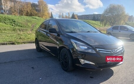 Hyundai Solaris II рестайлинг, 2015 год, 690 000 рублей, 5 фотография