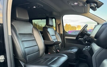 Peugeot Traveller I, 2020 год, 2 400 000 рублей, 13 фотография