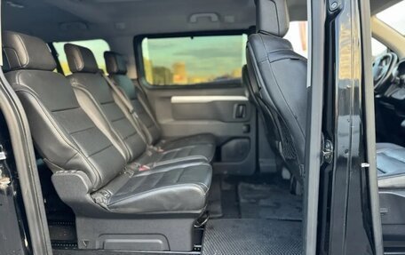 Peugeot Traveller I, 2020 год, 2 400 000 рублей, 14 фотография