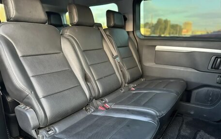 Peugeot Traveller I, 2020 год, 2 400 000 рублей, 15 фотография