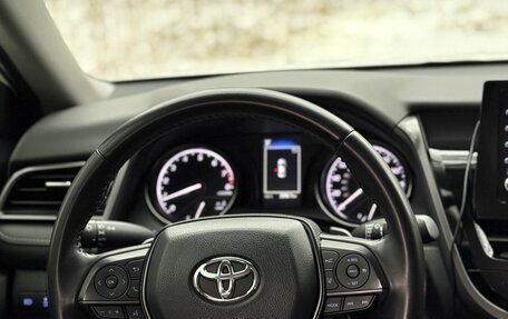 Toyota Camry, 2020 год, 2 500 000 рублей, 4 фотография