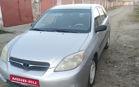 Toyota Matrix, 2005 год, 550 000 рублей, 1 фотография
