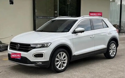 Volkswagen T-Roc I, 2022 год, 1 726 000 рублей, 1 фотография