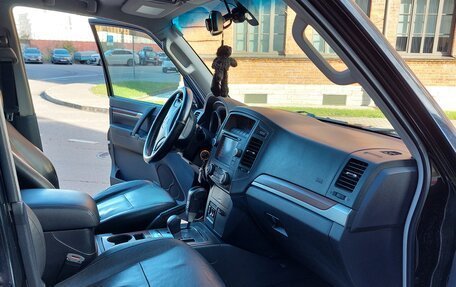 Mitsubishi Pajero IV, 2008 год, 1 750 000 рублей, 4 фотография