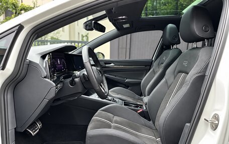Volkswagen Golf VIII, 2023 год, 1 920 000 рублей, 10 фотография