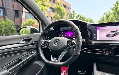 Volkswagen Golf VIII, 2023 год, 1 920 000 рублей, 14 фотография