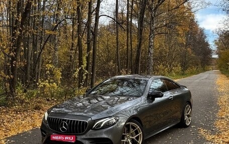 Mercedes-Benz E-Класс, 2017 год, 3 600 000 рублей, 1 фотография