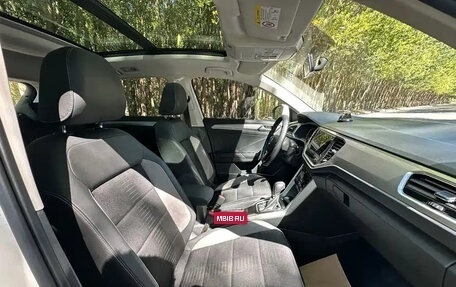 Volkswagen T-Roc I, 2022 год, 1 550 000 рублей, 9 фотография