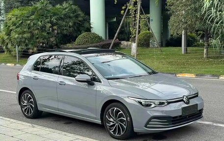 Volkswagen Golf VIII, 2022 год, 1 680 000 рублей, 4 фотография