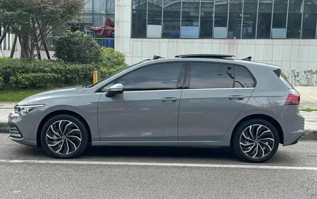 Volkswagen Golf VIII, 2022 год, 1 680 000 рублей, 7 фотография