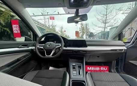 Volkswagen Golf VIII, 2022 год, 1 680 000 рублей, 11 фотография