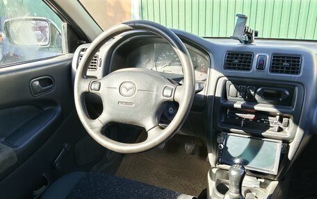 Mazda 323, 1998 год, 135 000 рублей, 3 фотография