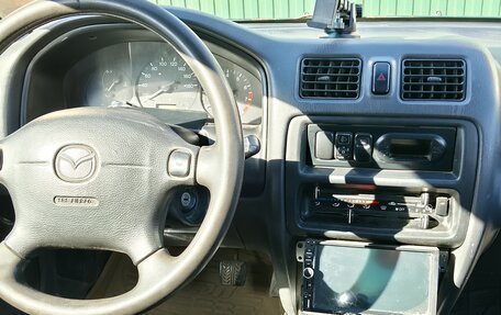 Mazda 323, 1998 год, 135 000 рублей, 6 фотография