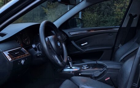 BMW 5 серия, 2008 год, 1 580 000 рублей, 15 фотография