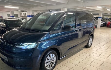 Volkswagen Multivan, 2022 год, 3 900 000 рублей, 3 фотография