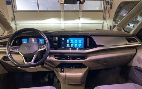 Volkswagen Multivan, 2022 год, 3 900 000 рублей, 12 фотография