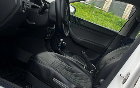 Skoda Rapid I, 2015 год, 750 000 рублей, 4 фотография