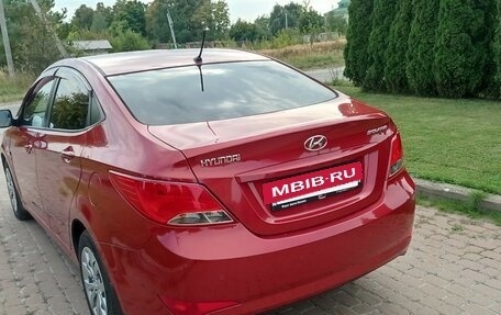 Hyundai Solaris II рестайлинг, 2015 год, 860 000 рублей, 2 фотография