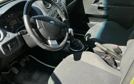 Ford Fiesta, 2006 год, 380 000 рублей, 13 фотография