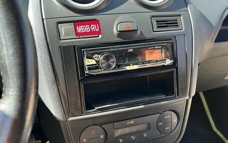 Ford Fiesta, 2006 год, 380 000 рублей, 6 фотография