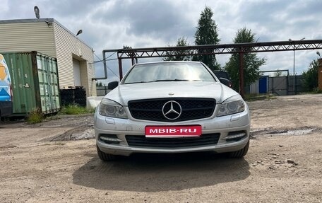 Mercedes-Benz C-Класс, 2010 год, 1 150 000 рублей, 1 фотография
