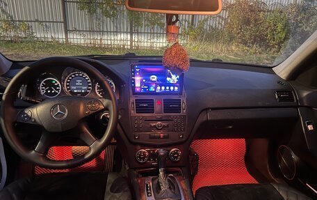 Mercedes-Benz C-Класс, 2010 год, 1 150 000 рублей, 9 фотография