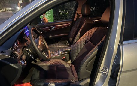 Mercedes-Benz C-Класс, 2010 год, 1 150 000 рублей, 10 фотография