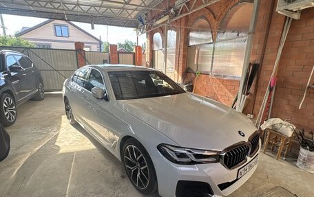 BMW 5 серия, 2022 год, 5 500 000 рублей, 2 фотография
