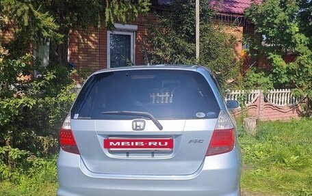 Honda Fit III, 2004 год, 420 000 рублей, 2 фотография