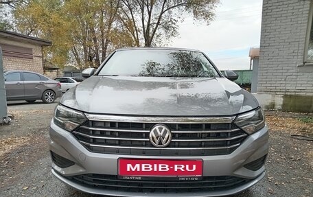Volkswagen Jetta VII, 2019 год, 1 800 000 рублей, 1 фотография