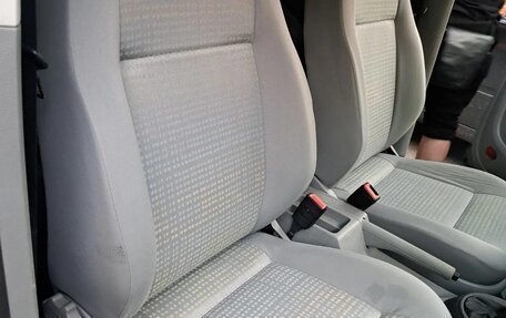 Volkswagen Caddy III рестайлинг, 2010 год, 700 000 рублей, 5 фотография