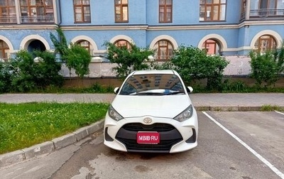 Toyota Yaris, 2021 год, 1 350 000 рублей, 1 фотография