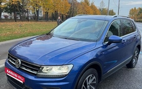 Volkswagen Tiguan II, 2018 год, 2 250 000 рублей, 3 фотография