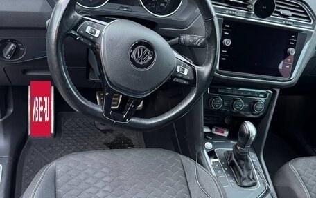 Volkswagen Tiguan II, 2018 год, 2 250 000 рублей, 4 фотография