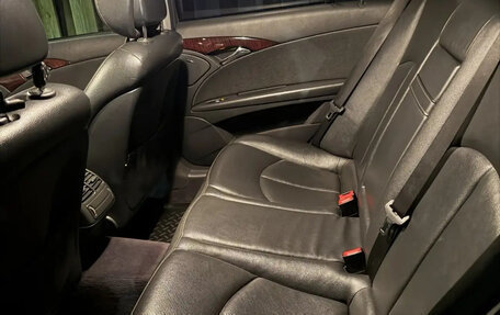 Mercedes-Benz E-Класс, 2005 год, 780 000 рублей, 8 фотография