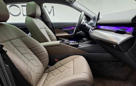 BMW 5 серия, 2025 год, 8 450 000 рублей, 6 фотография