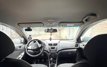 Hyundai Solaris II рестайлинг, 2012 год, 539 700 рублей, 8 фотография
