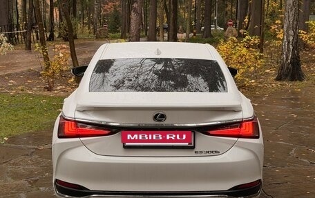 Lexus ES VII, 2020 год, 4 200 000 рублей, 6 фотография