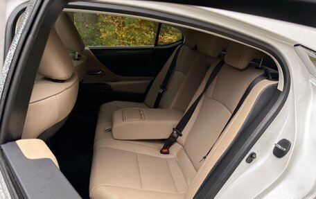 Lexus ES VII, 2020 год, 4 200 000 рублей, 18 фотография