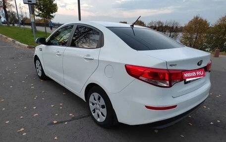 KIA Rio III рестайлинг, 2016 год, 1 140 000 рублей, 4 фотография
