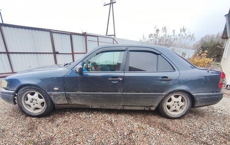 Mercedes-Benz C-Класс, 1996 год, 230 000 рублей, 3 фотография