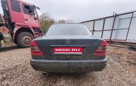 Mercedes-Benz C-Класс, 1996 год, 230 000 рублей, 4 фотография