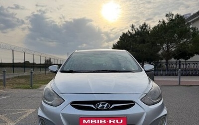 Hyundai Solaris II рестайлинг, 2012 год, 780 000 рублей, 1 фотография