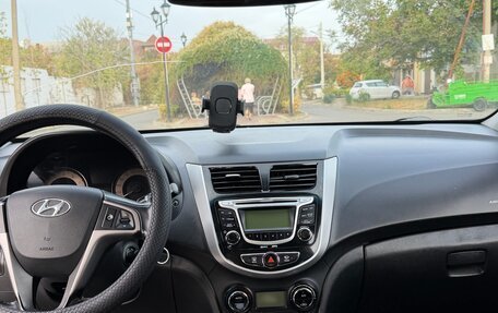 Hyundai Solaris II рестайлинг, 2012 год, 780 000 рублей, 9 фотография