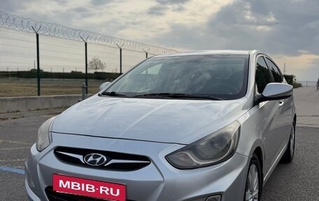 Hyundai Solaris II рестайлинг, 2012 год, 780 000 рублей, 5 фотография