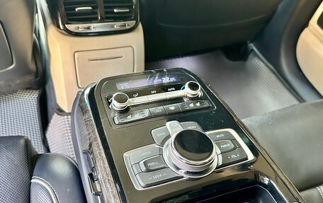 Genesis G90 I рестайлинг, 2016 год, 1 990 000 рублей, 14 фотография