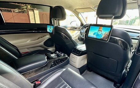 Genesis G90 I рестайлинг, 2016 год, 1 990 000 рублей, 13 фотография